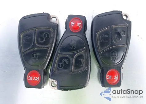 2002 Mercedes-Benz C 320 z USA, uszkodzony, nr VIN WDBRF64J62F193197